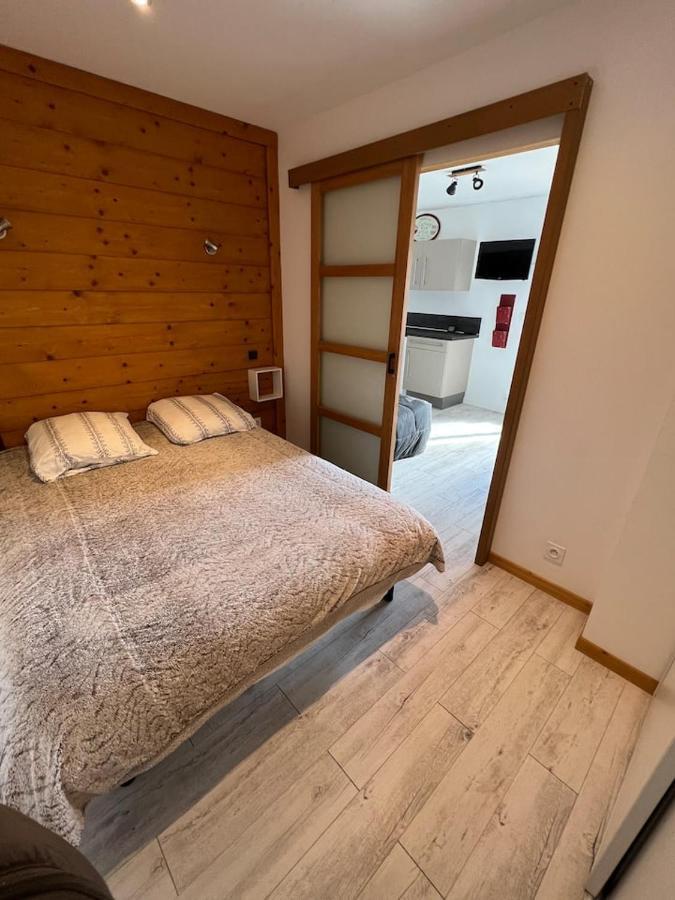 Charmant Appartement Calme Et Lumineux Chateauvieux  ภายนอก รูปภาพ